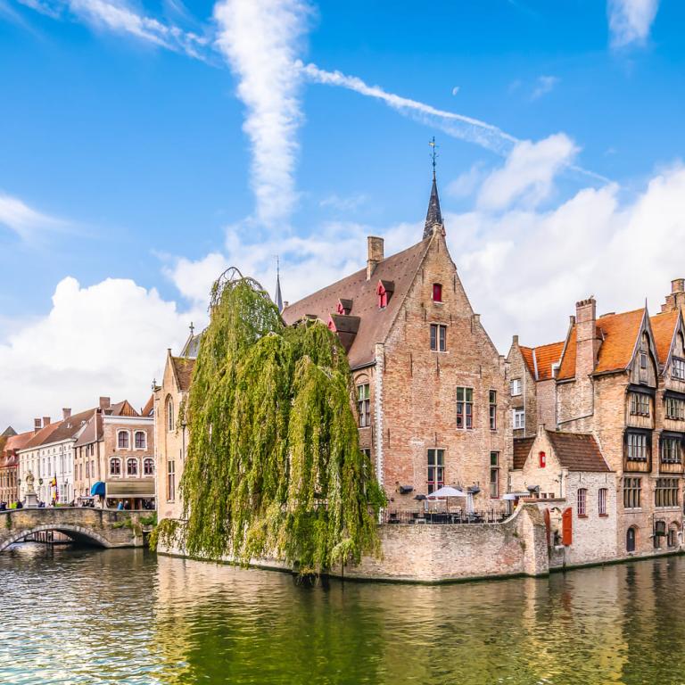 esl-belgium-french-hero-image