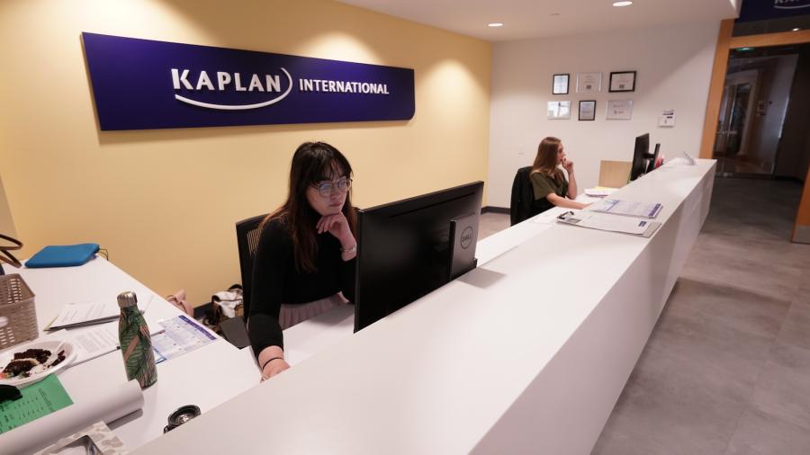 ESL Languages Kaplan Toronto Young Adults gallery 2